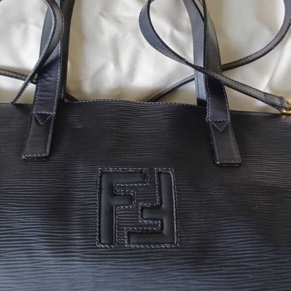 Never used Fendi vinyl tote vintage circa 1995 Serial Number 14-B-14570-36. - Picture 4 of 7